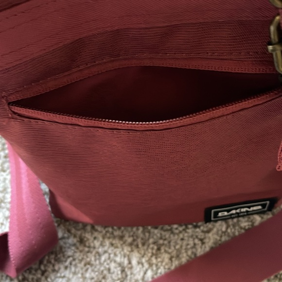 Dakine Jive Crossbody Bag - Picture 5 of 5